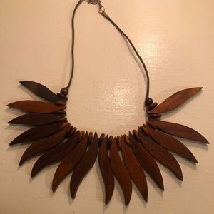 Zad Wooden Neclace